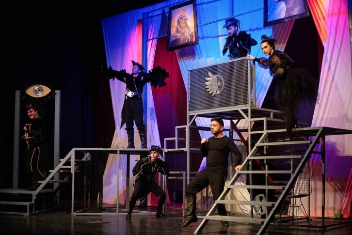 Eskişehir Sui Generis Tiyatro&rsquo;dan uluslararası festival damgası
