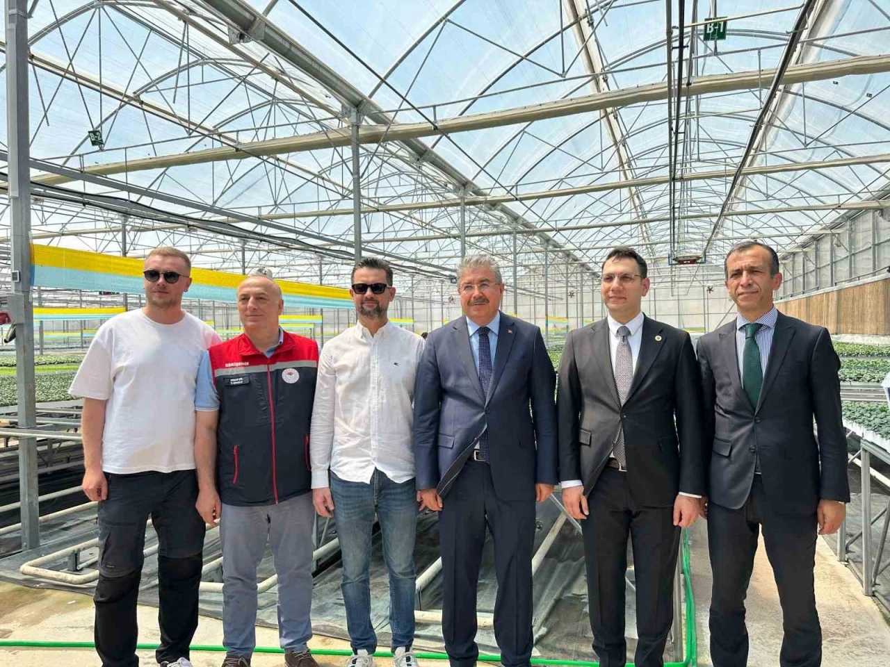 Eskişehir Valisi Dr. Erdin&ccedil; Yılmaz, Sarıcakaya&rsquo;daki fide tesisini ziyaret etti
