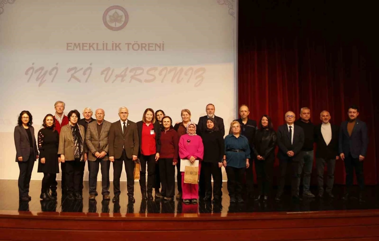ESOG&Uuml;&rsquo;de &rsquo;İdari Personele Emeklilik T&ouml;reni&rsquo;
