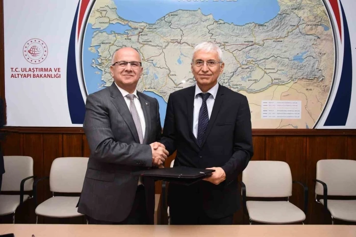 EST&Uuml; ile TCDD Genel M&uuml;d&uuml;rl&uuml;ğ&uuml; arasında sekt&ouml;rel eğitim işbirliği protokol&uuml; imzalandı
