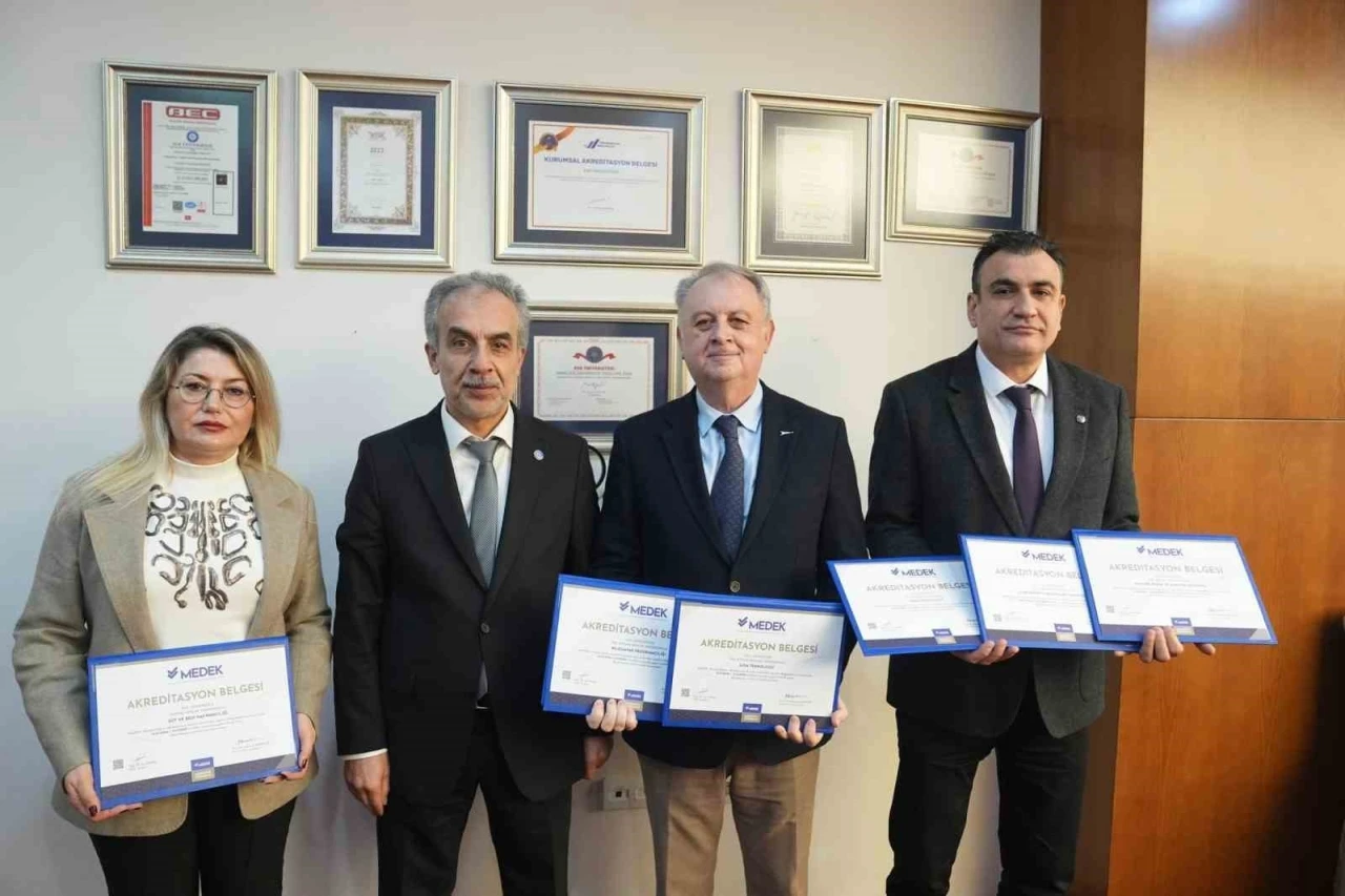 E&Uuml;&rsquo;de 6 &ouml;n lisans programı daha akreditasyon aldı
