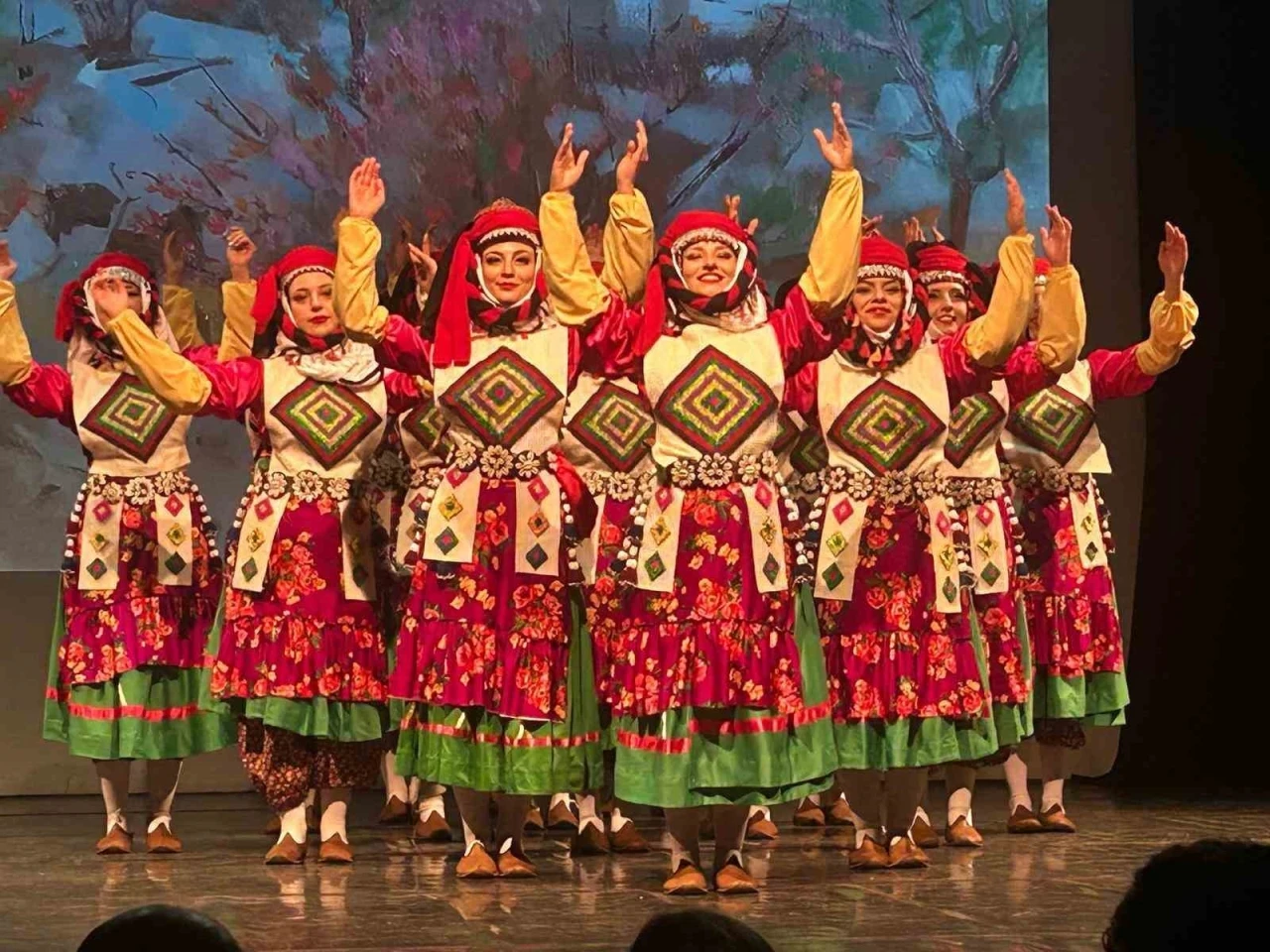 EÜ Devlet Türk Musikisi Konservatuarından "Uca Dağlar" Turnesi
