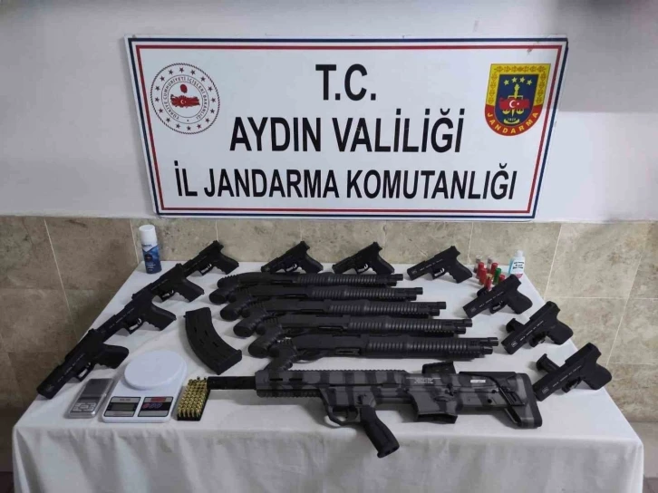 Ev değil cephanelik &ccedil;ıktı
