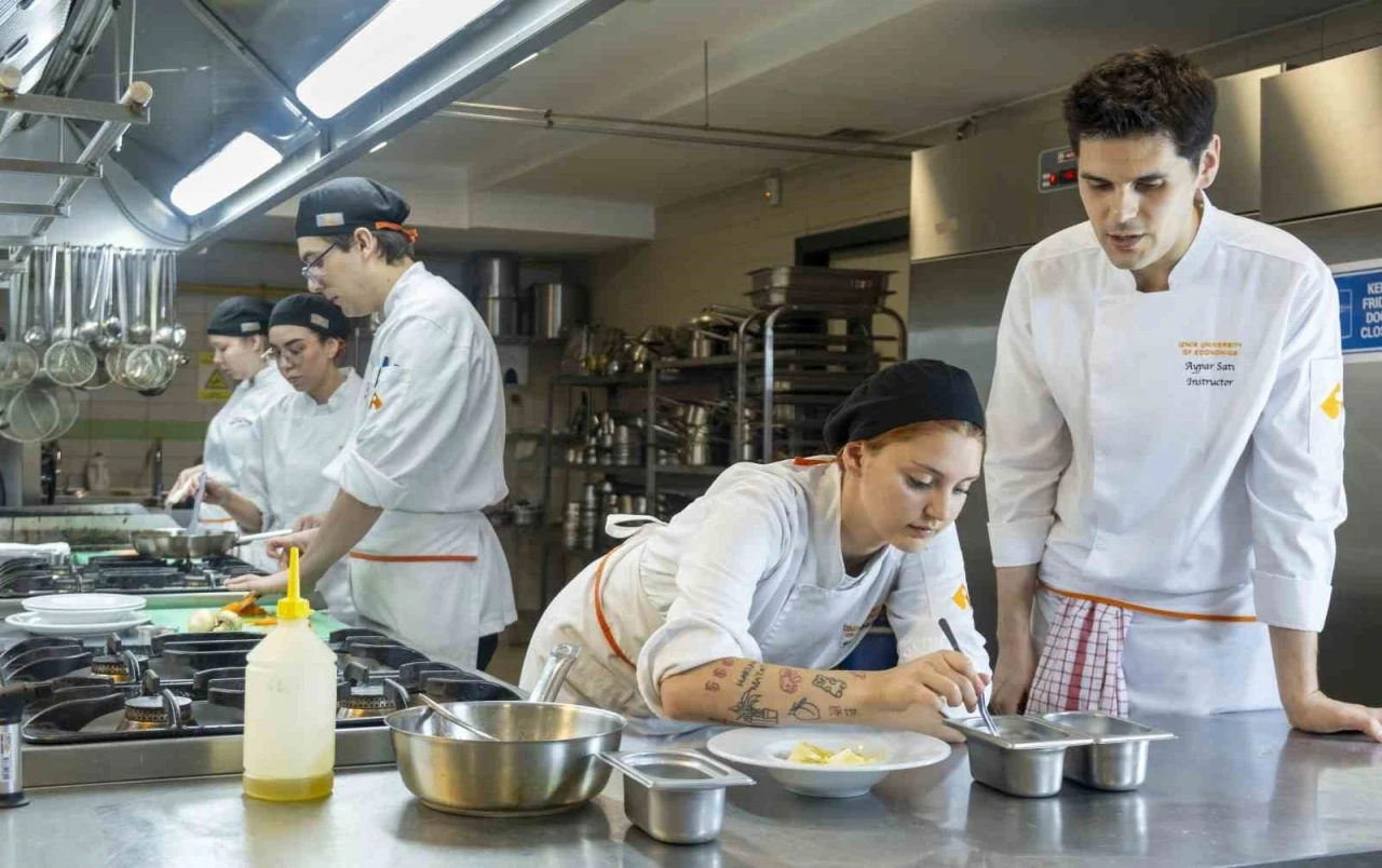 Ev yapımı konservede ‘ölümcül’ tehlike
