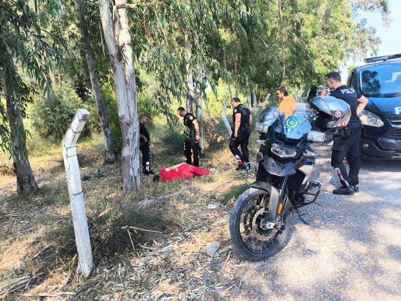 Evden kaçan genç kız yol kenarında yaralı halde bulundu
