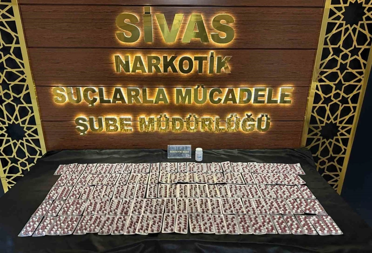 Evinde 795 adet uyuşturucu hap ele geçirildi, tutuklanarak cezaevine konuldu
