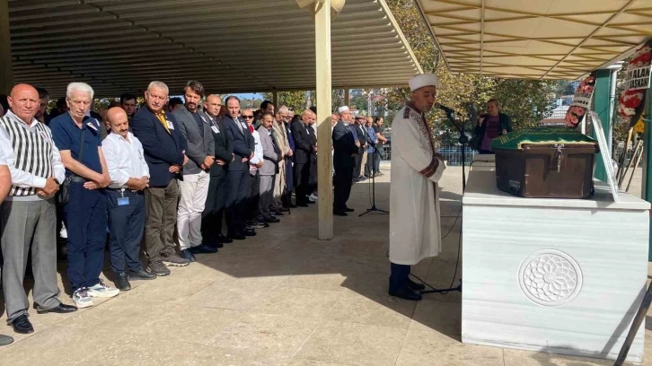 Evinin altıncı katından atlayan gen&ccedil; memleketinde toprağa verildi
