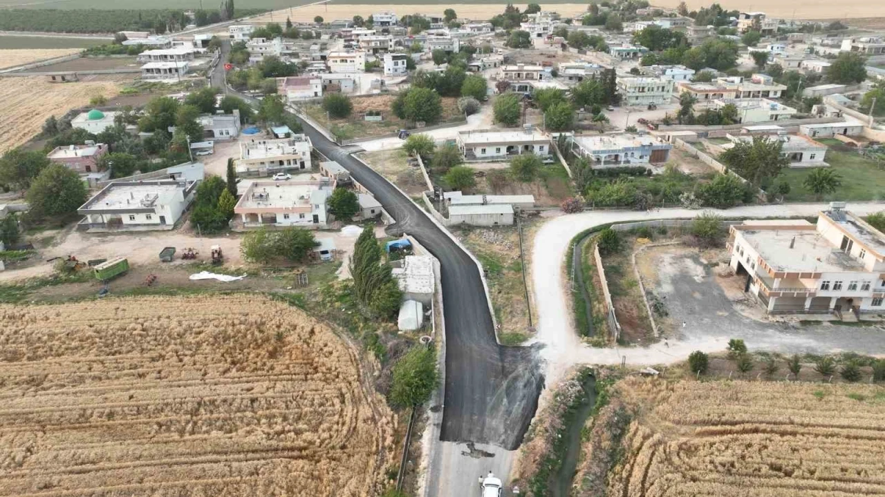 Eyy&uuml;biye il&ccedil;esinde asfalt mesaisi
