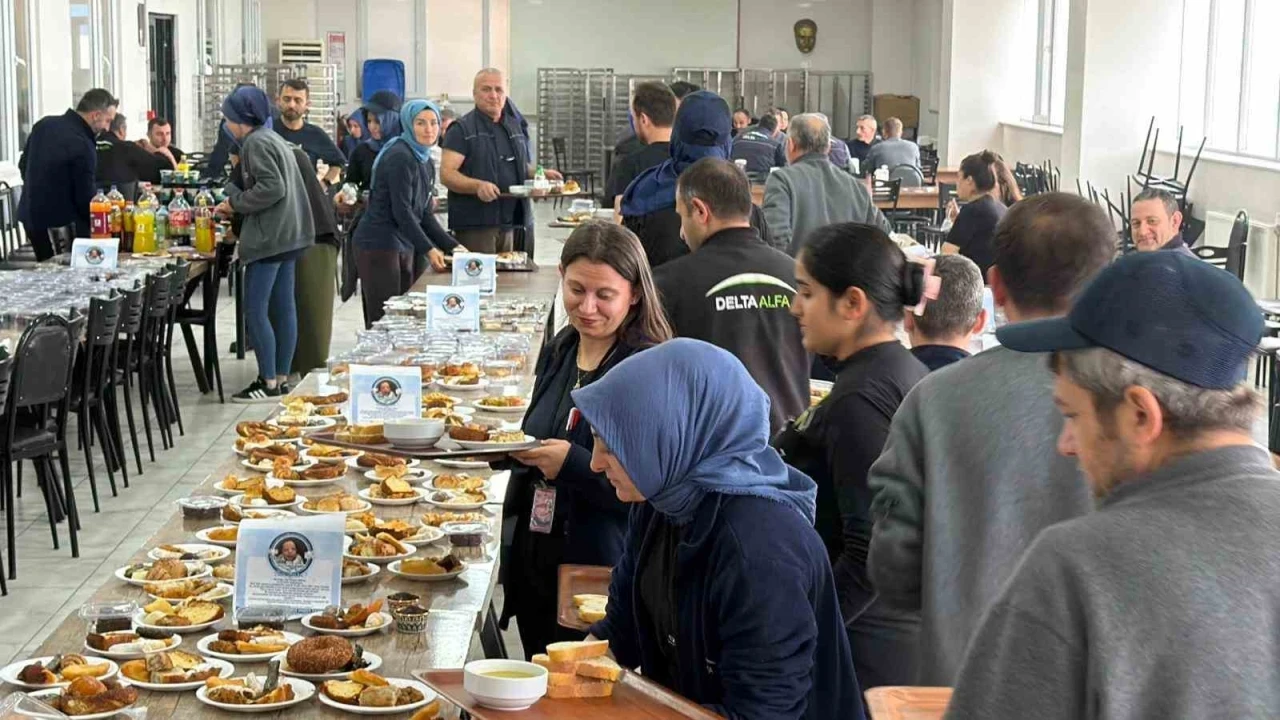 Fabrika iş&ccedil;ilerinden y&uuml;rek ısıtan destek
