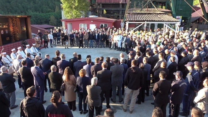 Facianın yıl d&ouml;n&uuml;m&uuml;nde acıları tazelendi
