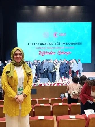 Faik Güngör Ortaokulu, Uluslararası eğitim kongresinde temsil edildi