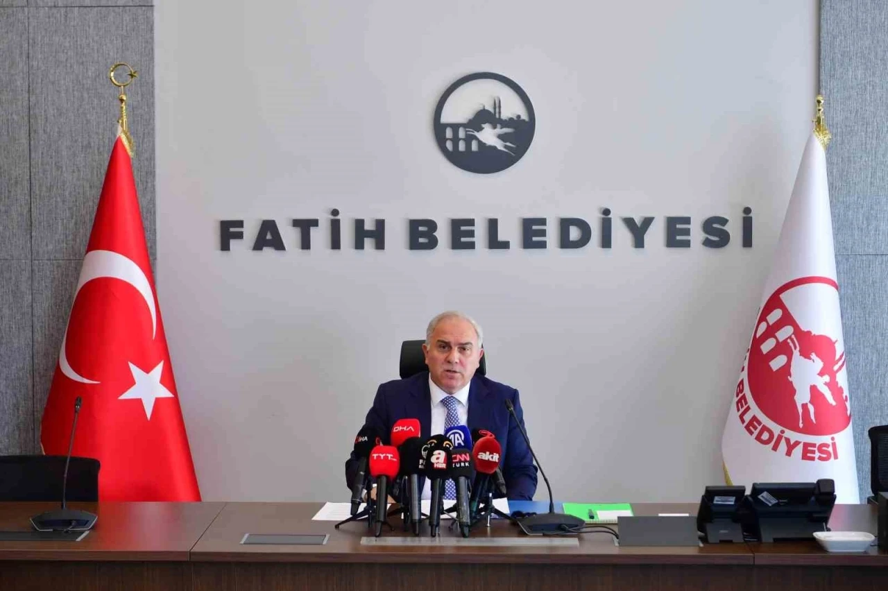 Fatih Belediye Başkanı Turan, CHP Genel Başkanı Özel’in açıklamalarına cevap verdi
