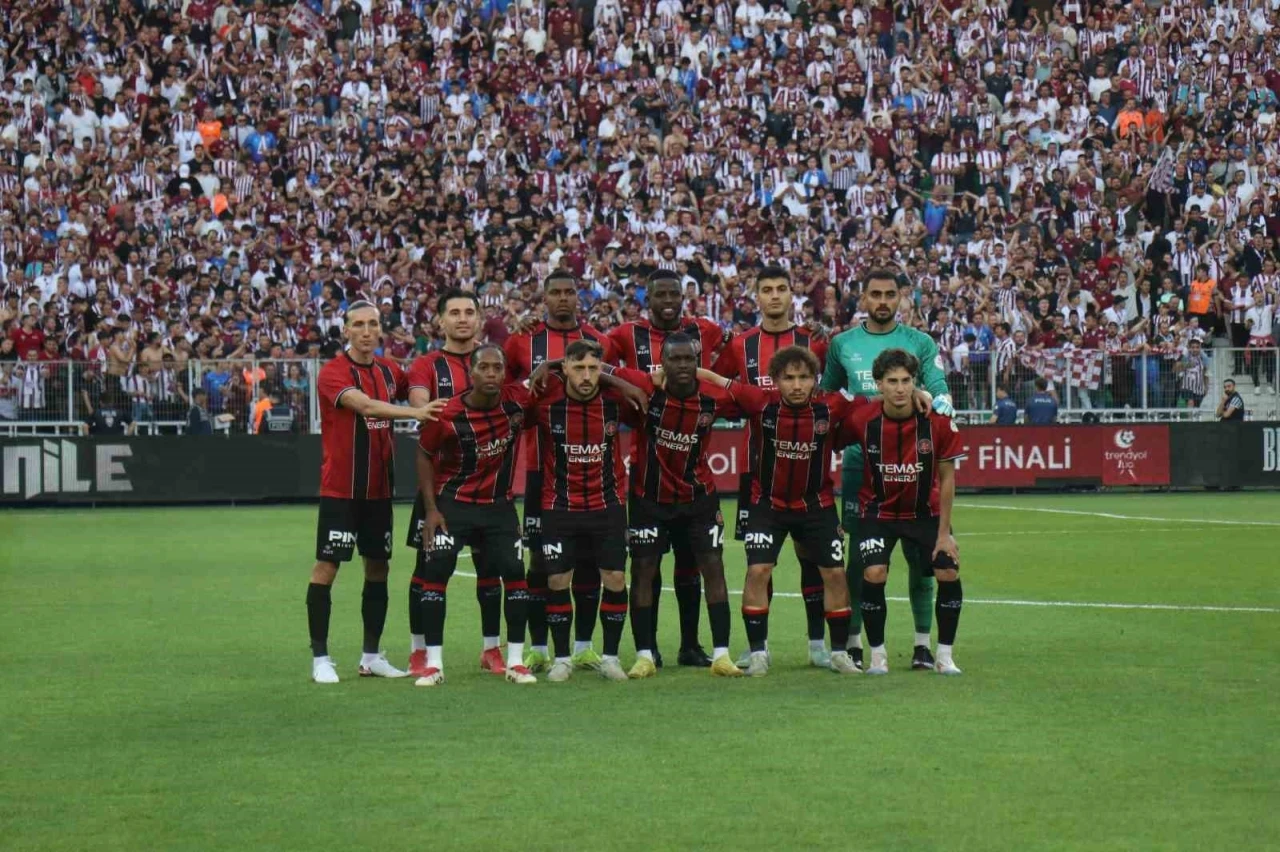Fatih Karagümrük, 1 yıl aranın ardından Süper Lig’de
