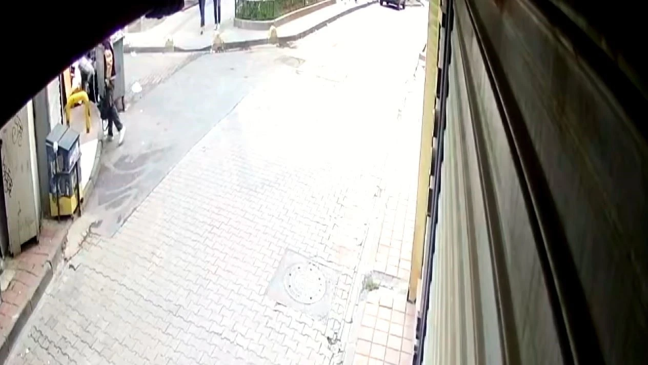uyumcu çalışanı pırlanta dolu poşeti çöpe attı