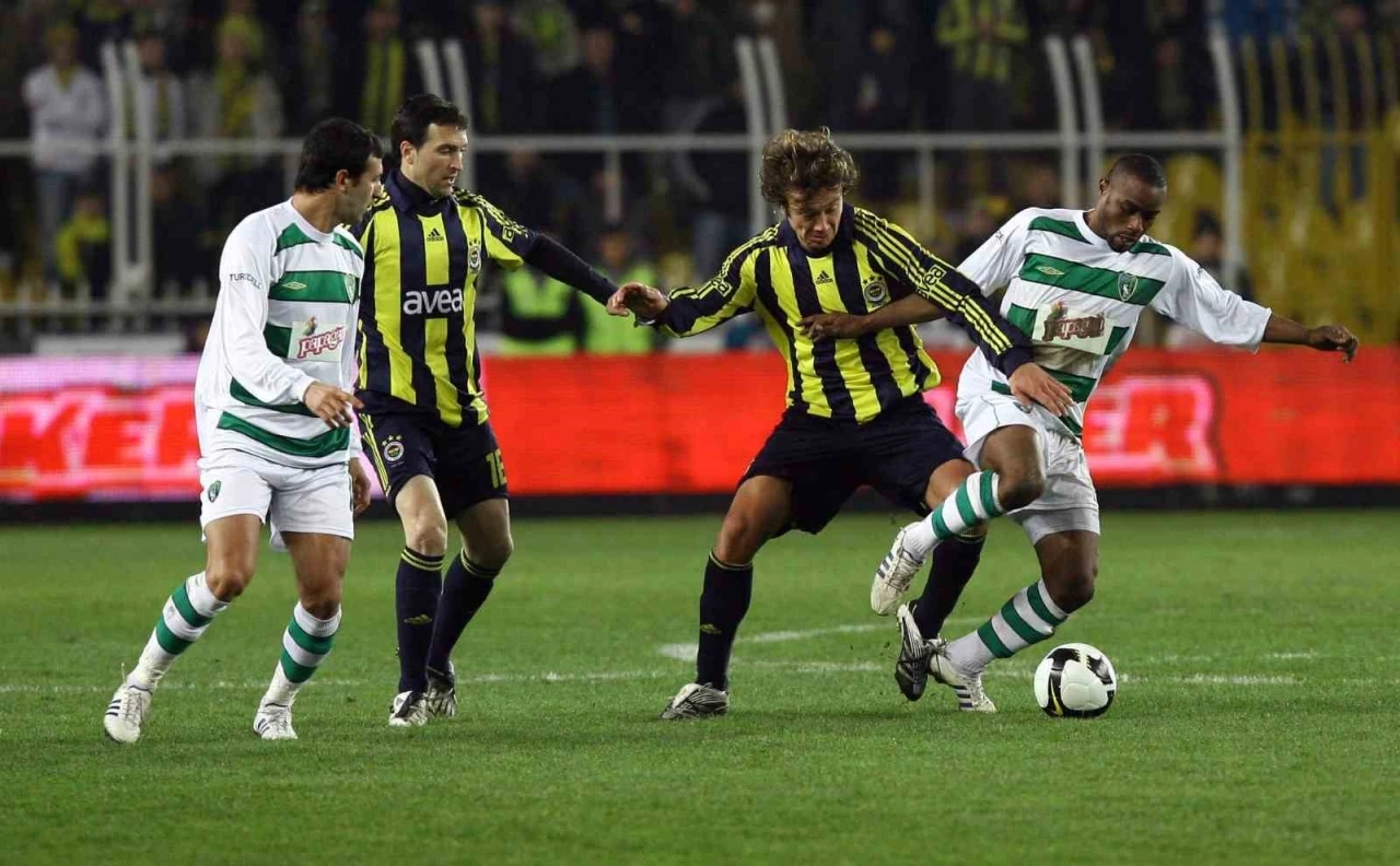 Fenerbahçe, 16 yıl sonra Kocaelispor’u konuk edecek
