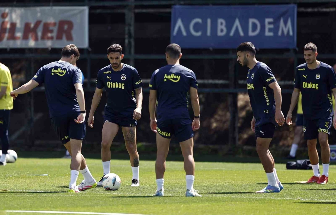Fenerbahçe'de Hatayspor Maçı Hazırlıkları Sürüyor