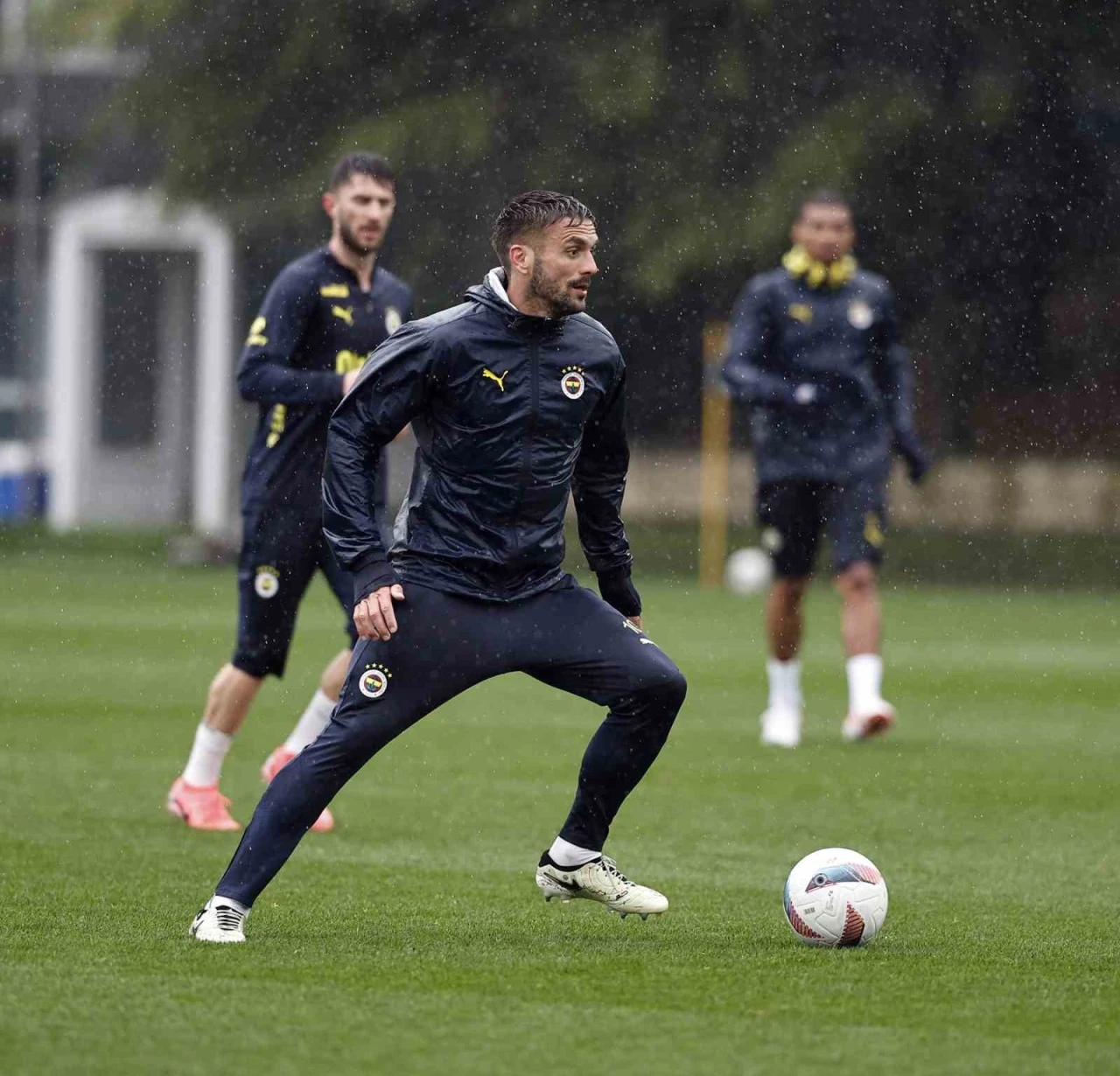 Fenerbahçe, Beşiktaş derbisi hazırlıklarına devam etti
