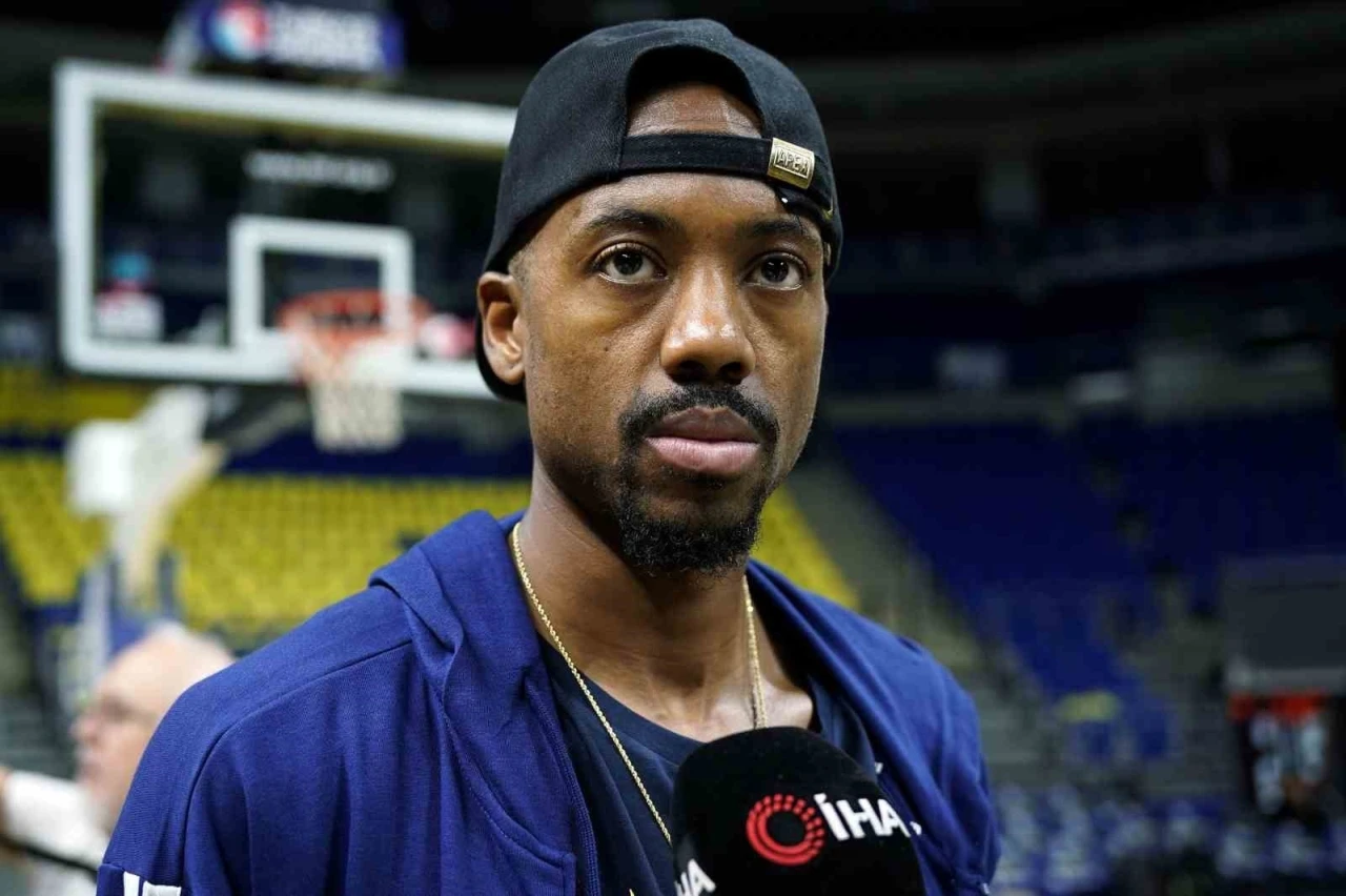 Fenerbahçe, Errick McCollum ile yollarını ayırdı
