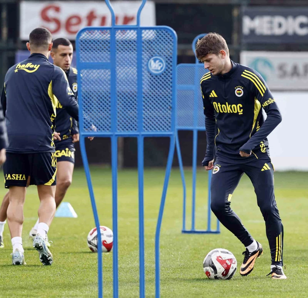 Fenerbah&ccedil;e, Ey&uuml;pspor ma&ccedil;ının hazırlıklarına başladı
