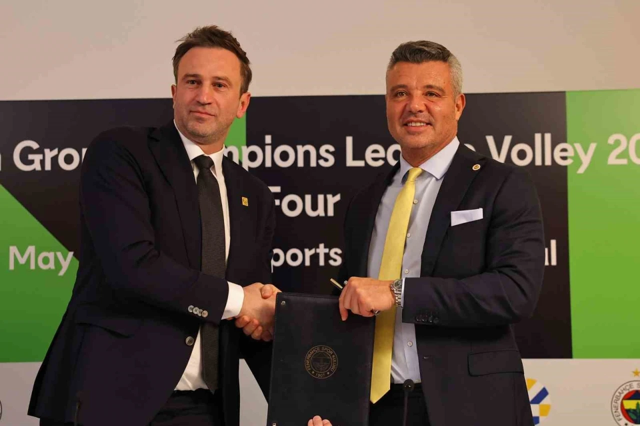 Fenerbah&ccedil;e ile CEV arasında ev sahipliği i&ccedil;in imzalar atıldı
