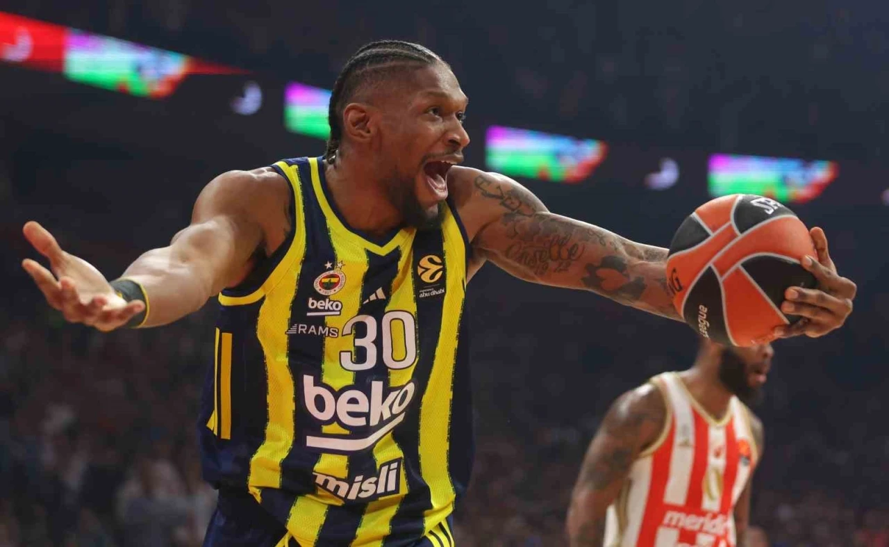 Fenerbah&ccedil;e, Nicolo Melli ve Chris Silva ile s&ouml;zleşme yeniledi
