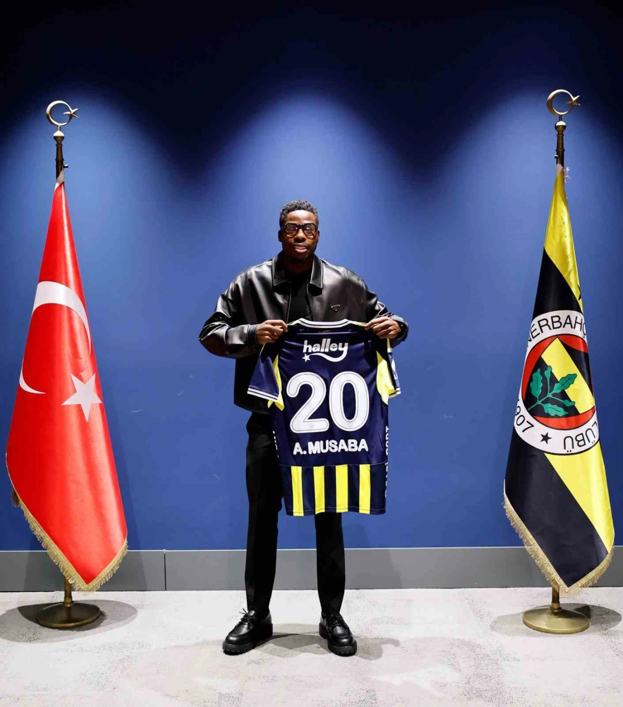Fenerbah&ccedil;e&rsquo;nin 8. Hollandalı oyuncusu: Anthony Musaba
