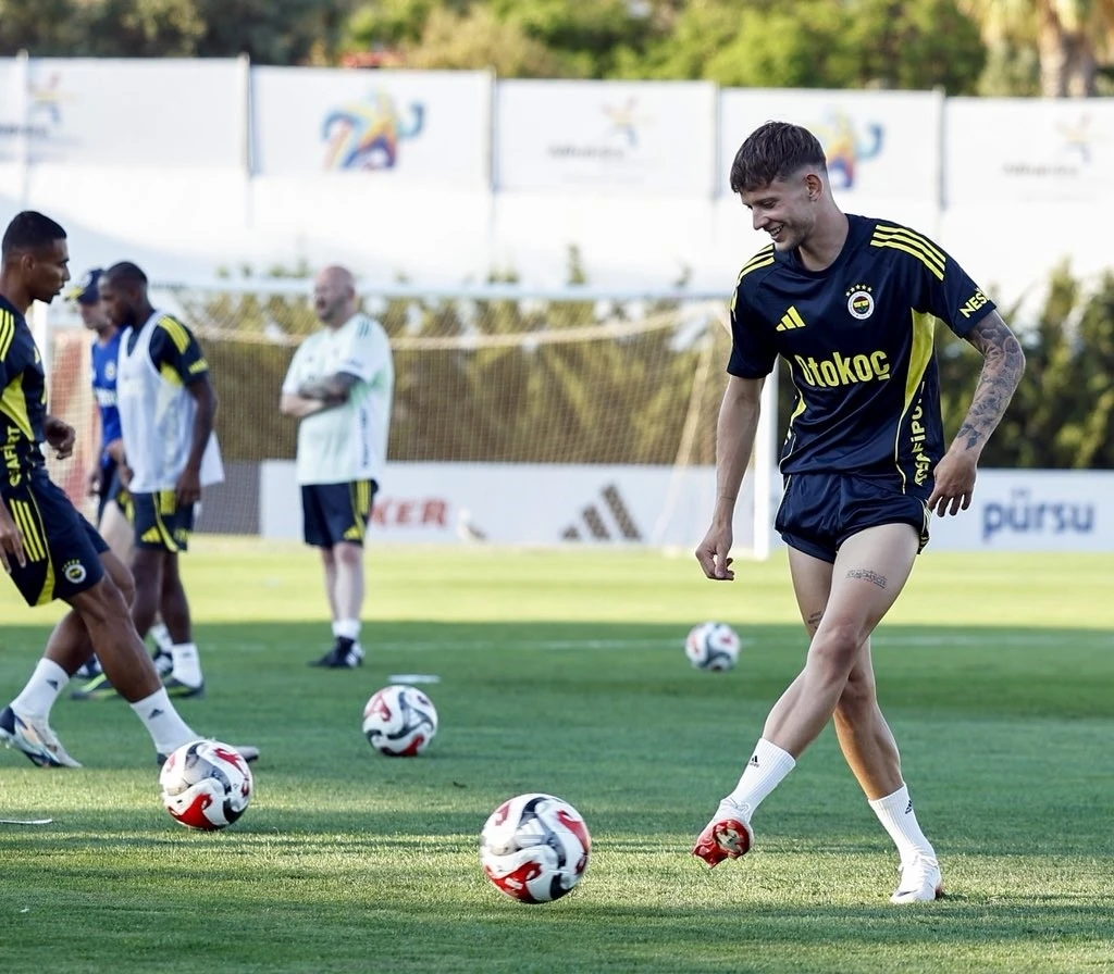 Fenerbahçe, Portekiz kampındaki ilk antrenmanını yaptı
