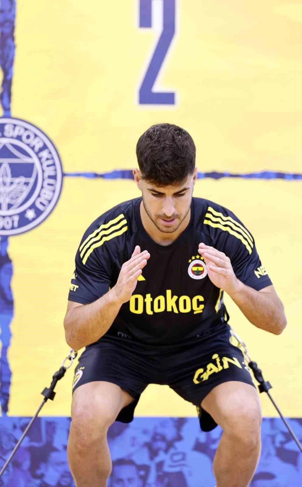 Fenerbahçe, salonda çalıştı
