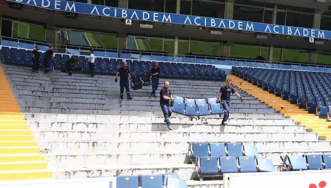 Fenerbahçe stadında yenileme ve tadilat çalışmaları başladı

