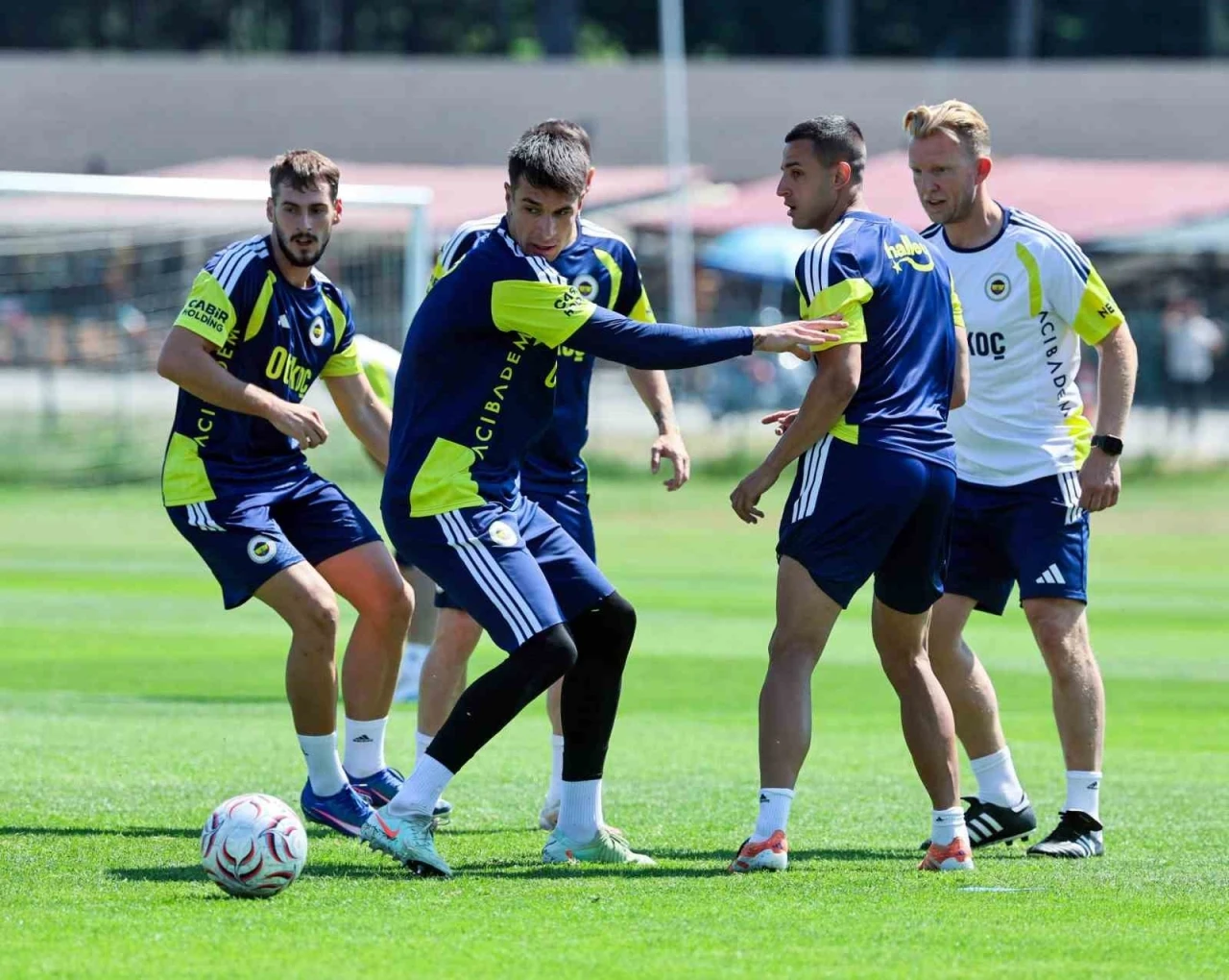 Fenerbah&ccedil;e Topuk Yaylası kampını tamamladı
