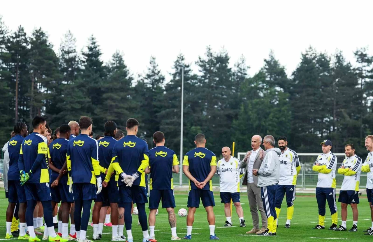 Fenerbah&ccedil;e, Topuk Yaylası&rsquo;nda hazırlıklarını s&uuml;rd&uuml;r&uuml;yor
