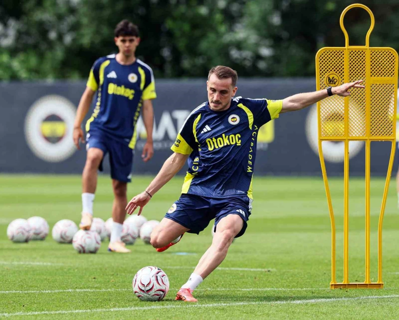 Fenerbah&ccedil;e yeni sezon hazırlıklarına devam ediyor
