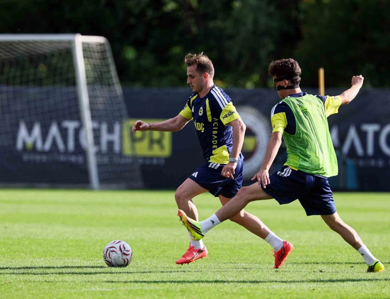 Fenerbah&ccedil;e, yeni sezon hazırlıklarını s&uuml;rd&uuml;r&uuml;yor
