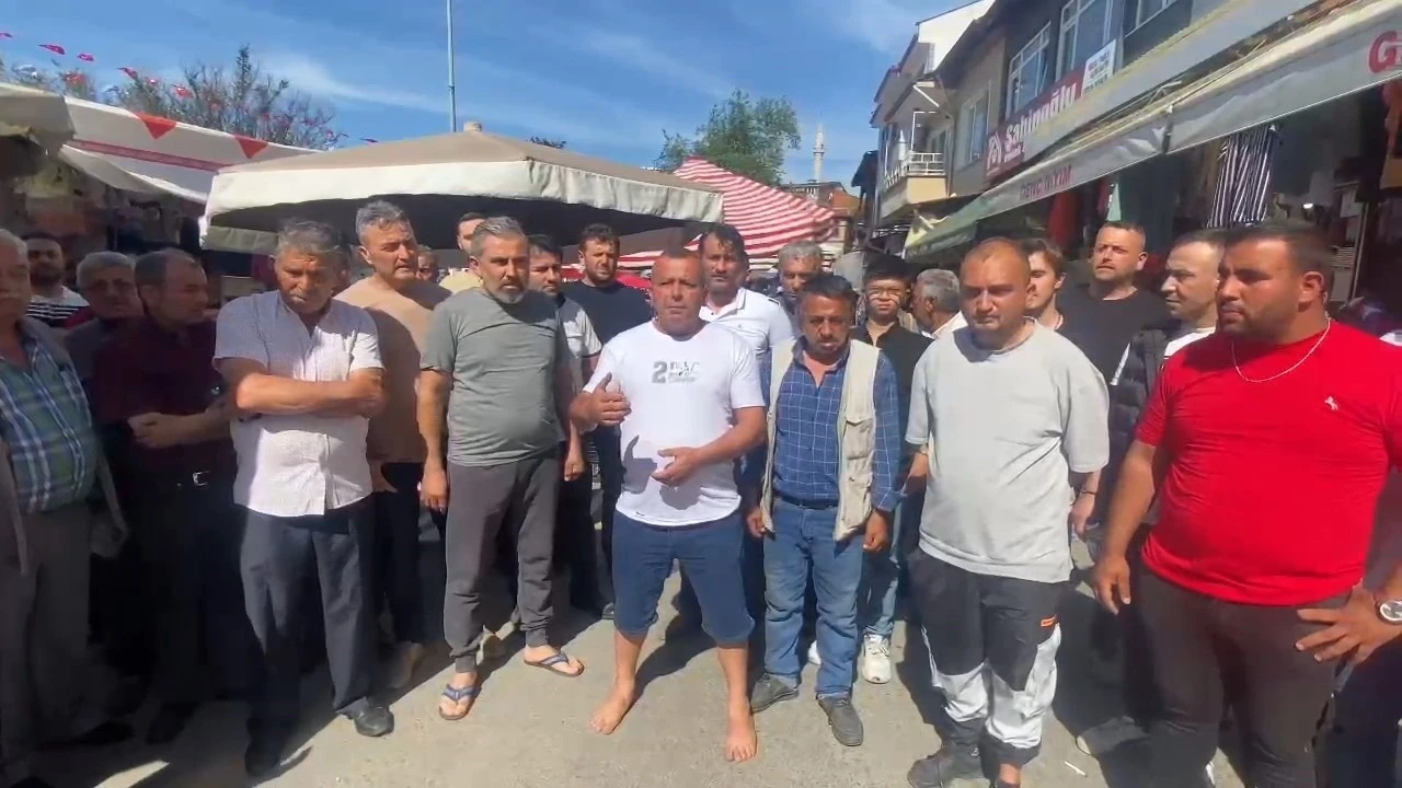 Festivali öncesi zabıtalar ve pazarcılar arasında tartışma çıktı

