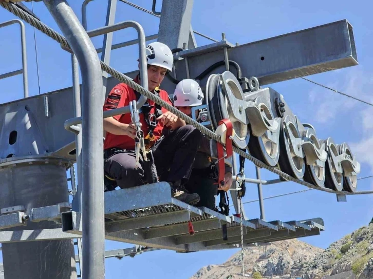 Fethiye Babadağ’da teleferik tatbikatı
