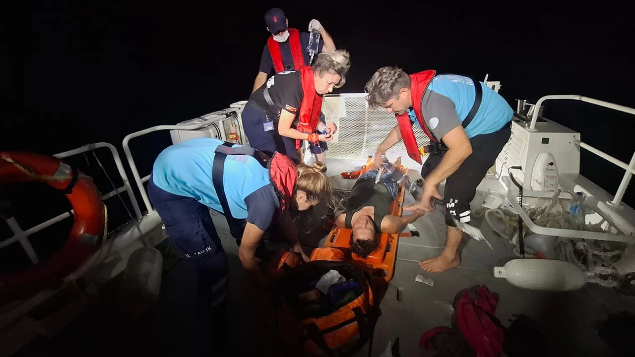 Fethiye’de teknede yaralanan vatandaşa tıbbi tahliye