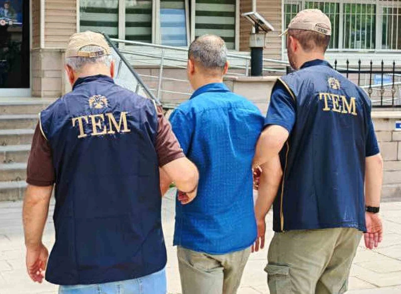 FET&Ouml; h&uuml;k&uuml;ml&uuml;s&uuml; ihra&ccedil; y&uuml;zbaşı Kırıkkale&rsquo;de yakalandı
