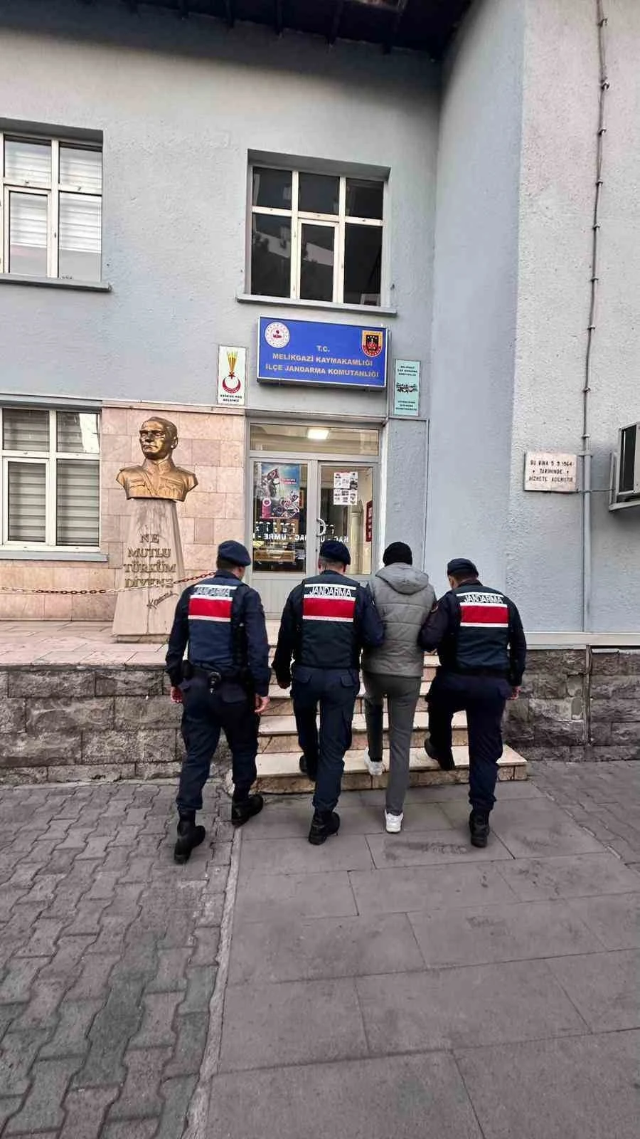 FETÖ üyeliğinden kesinleşmiş ceza ile aranan şahıs yakalandı
