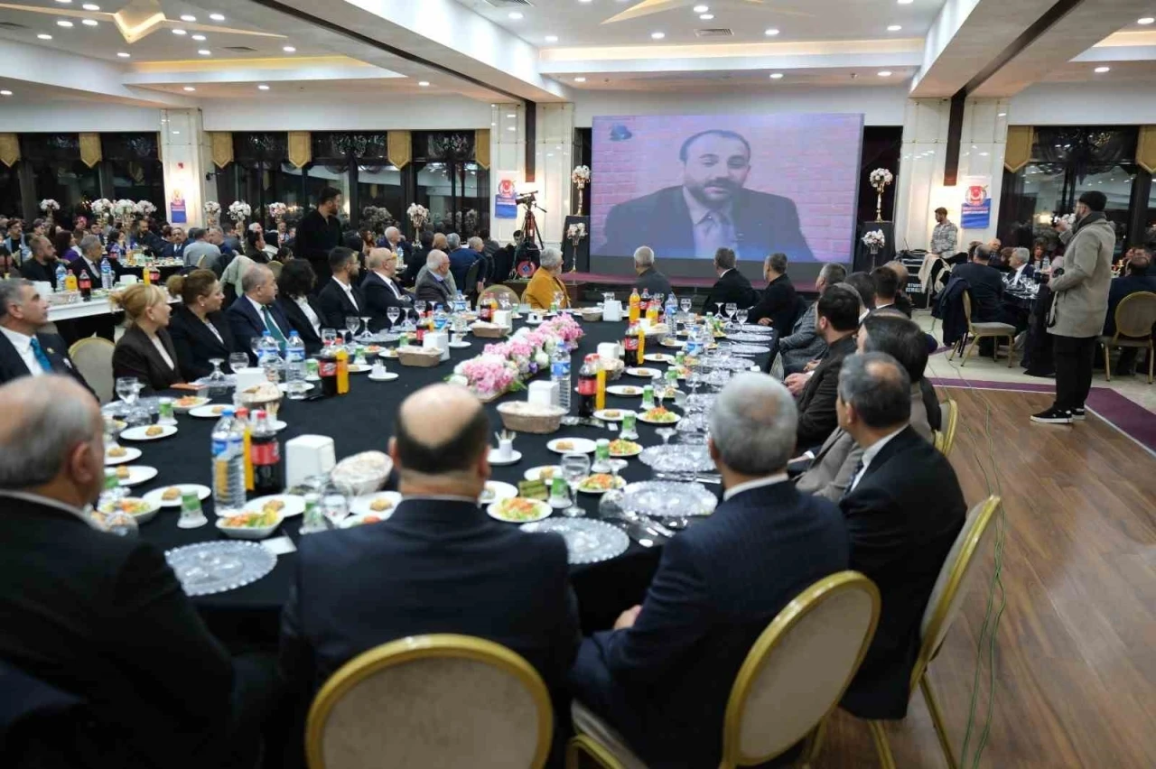 FHGC&rsquo;den 10 Ocak Gazeteciler G&uuml;n&uuml;&rsquo;nde Arif &Ccedil;akmak&rsquo;a vefa
