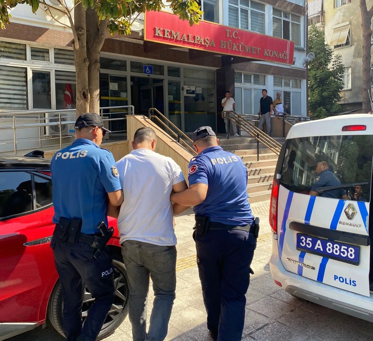 Firari hükümlü, kovalamaca sonucu yakalndı