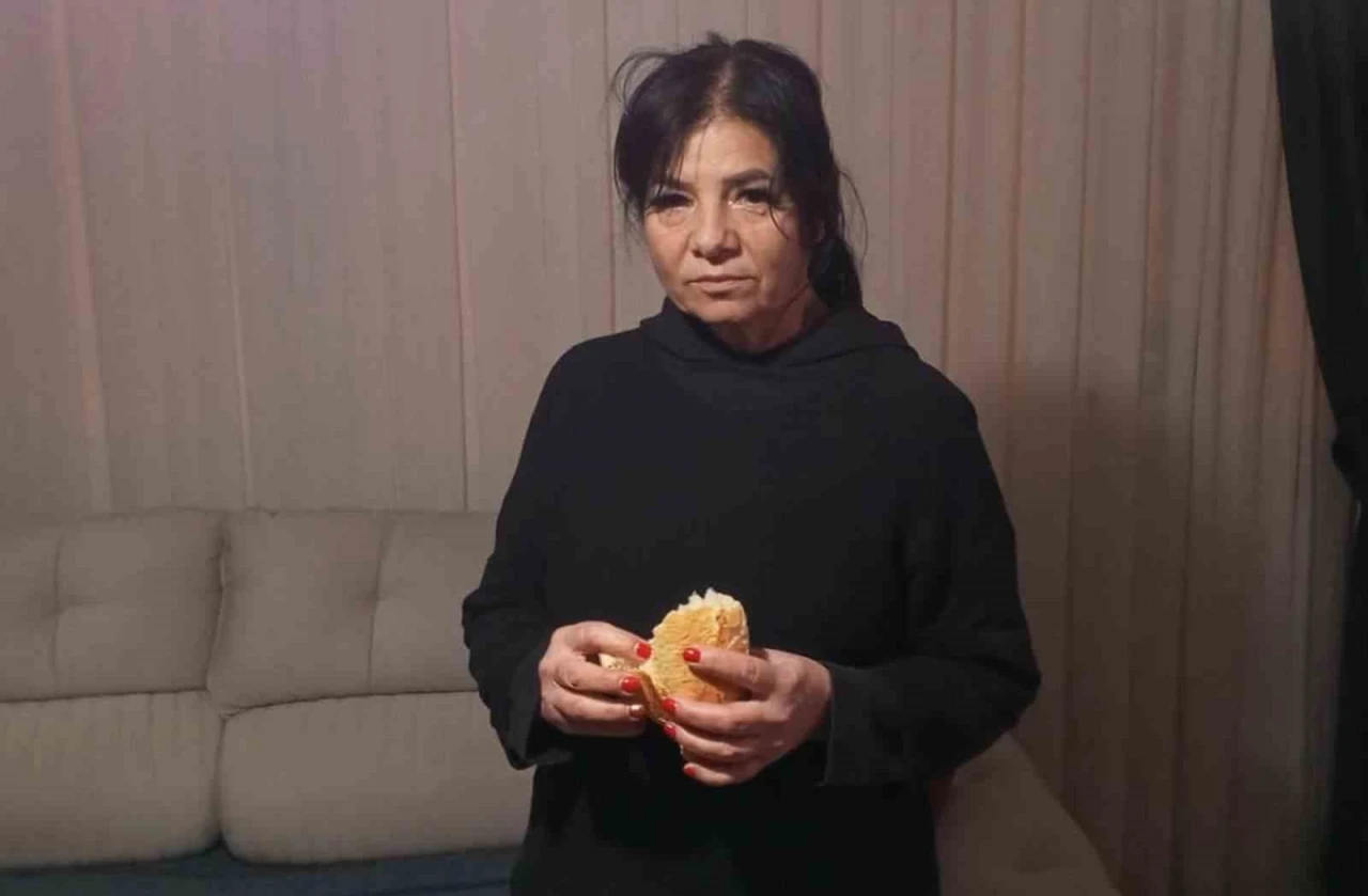 Fırından alınan ekmeğin i&ccedil;inden vida &ccedil;ıktı
