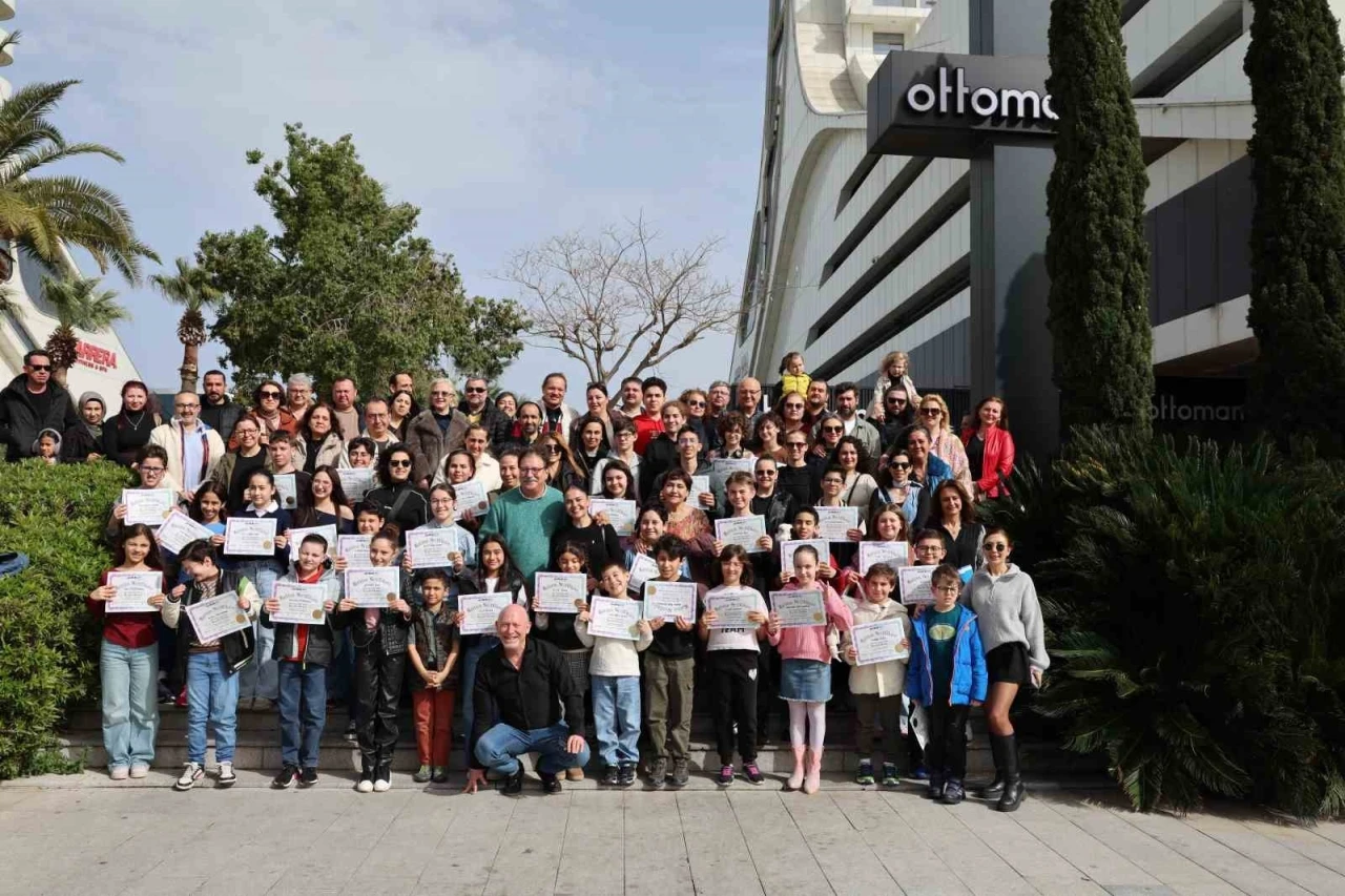 Folkart Academy&rsquo;nin &ccedil;ocuk mezunları
