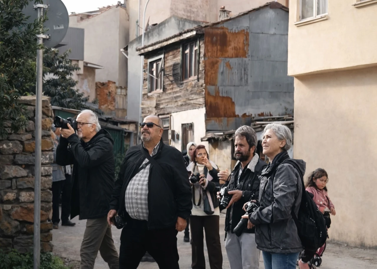 Fotoğraf tutkunları Tuzla&rsquo;nın sokaklarında buluştu
