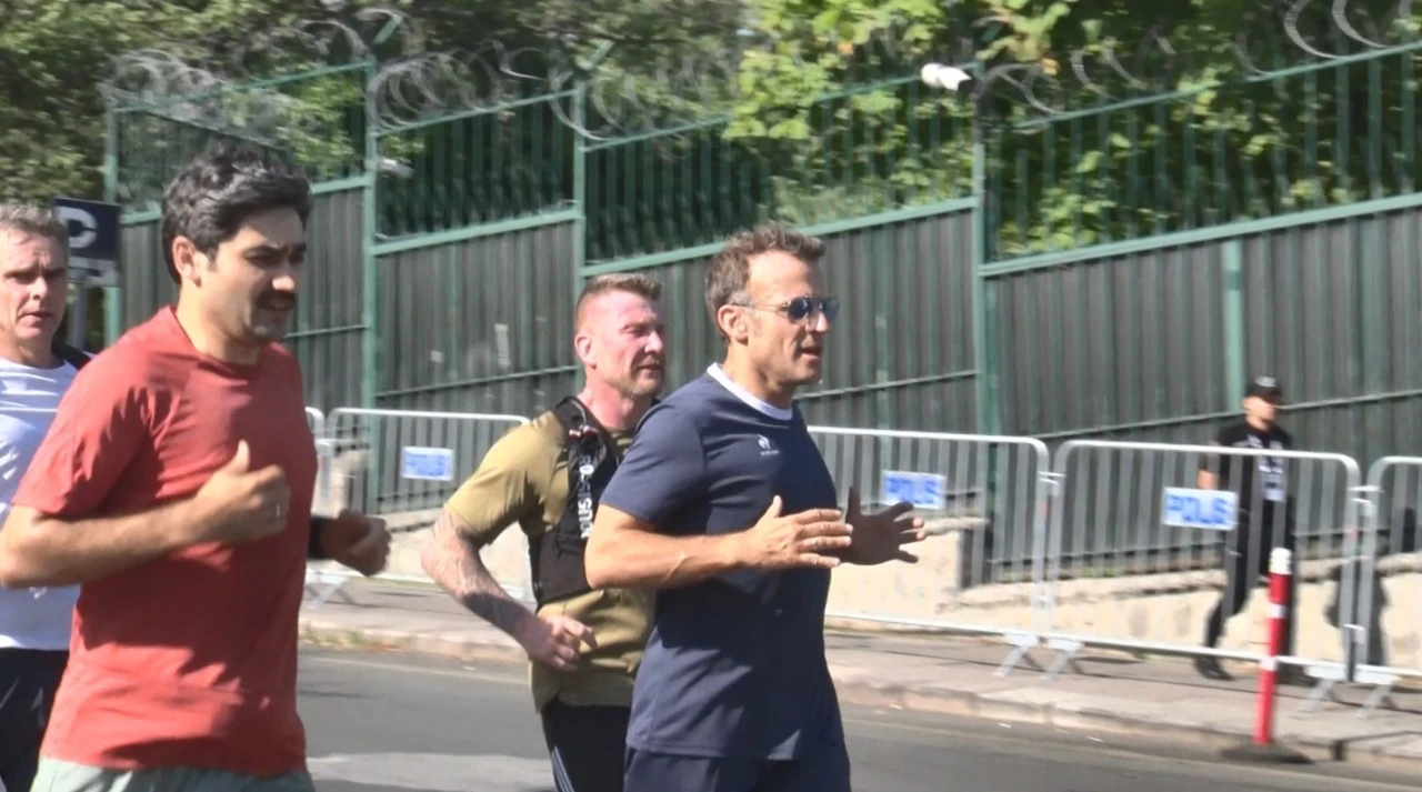 Fransa Cumhurbaşkanı Macron, Ankara&rsquo;da sabah koşusu yaptı
