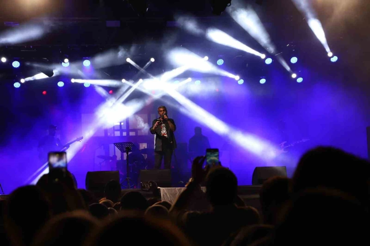 FÜ’de 50. yıl festivali konserlerle devam ediyor
