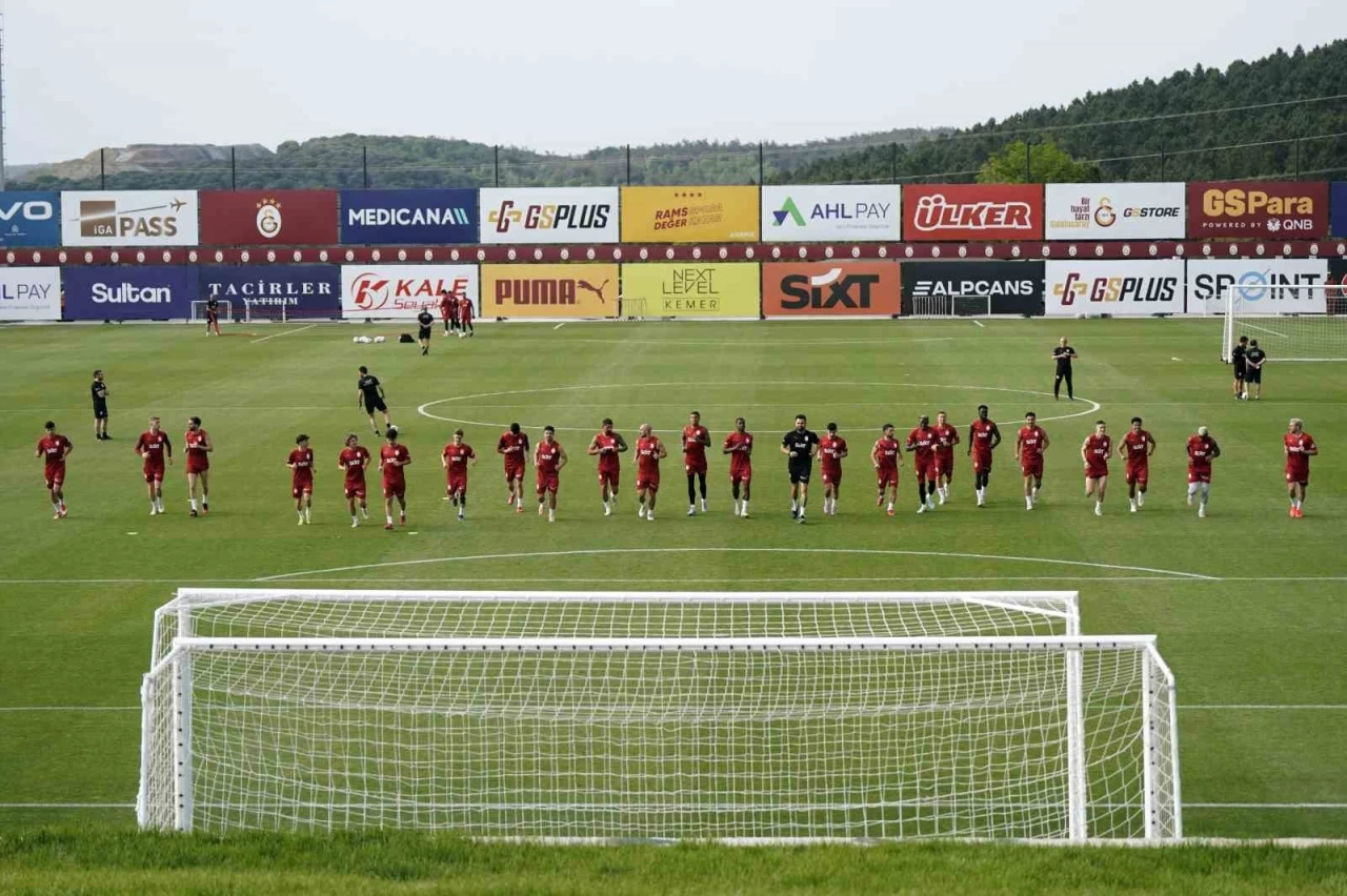 Galatasaray, Başakşehir maçı hazırlıklarına başladı
