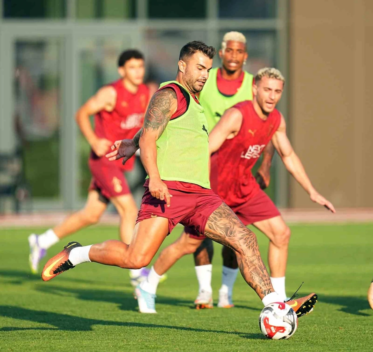 Galatasaray, çift antrenman yaptı

