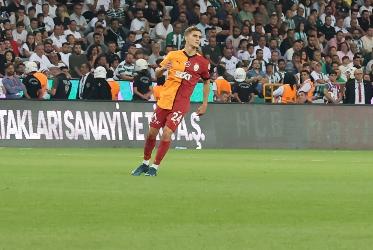 Galatasaray, Elias Jelert’i Southampton’a kiraladı
