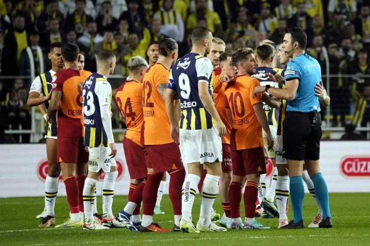 Galatasaray - Fenerbahçe derbisinde Arda Kardeşler düdük çalacak
