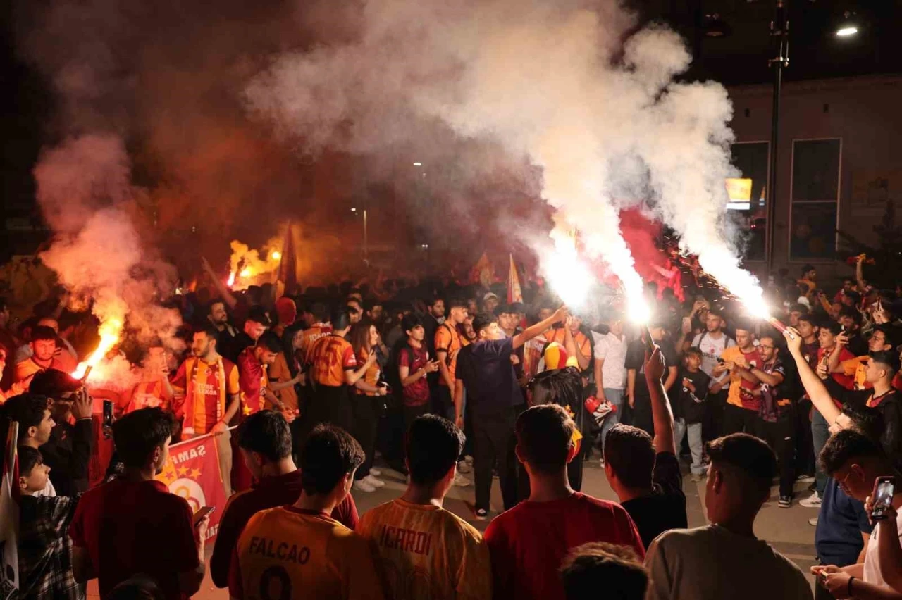 Galatasaray’ın şampiyonluğu Elazığ’da coşkuyla kutlandı

